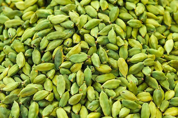 Green cardamom product
